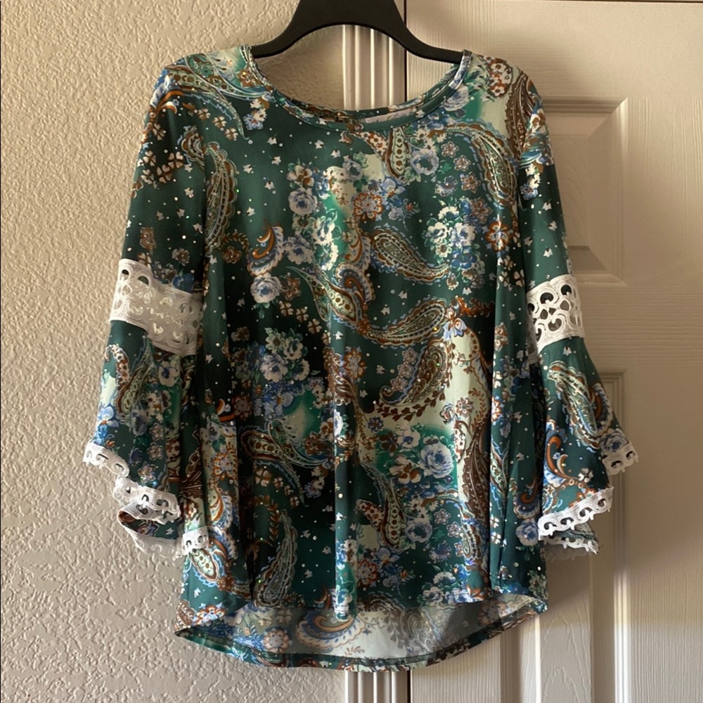 Green Paisley Bell Sleeve Blouse